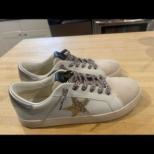 Steve Madden Sneakers